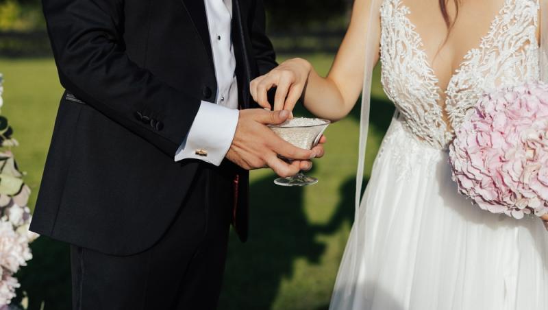 Ce condiții trebuie să întrunească cuplurile care vor să-și unească destinele în aer liber în 2024