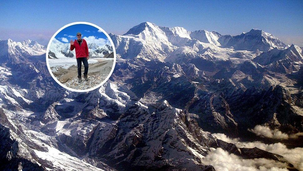 Un român a cucerit toate cele 14 vârfuri montane din lume de peste 8.000 de metri. Cine este alpinistul de 61 de ani
