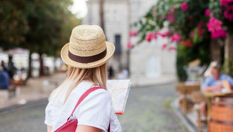 O fată în vacanță