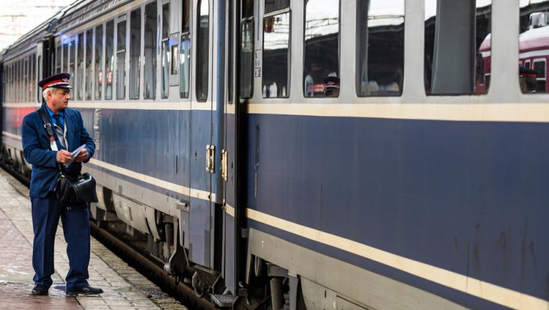 CFR Călători anunță că în transportul feroviar de pasageri se trece duminică la ora de iarnă. Cum se modifică mersul tenurilor