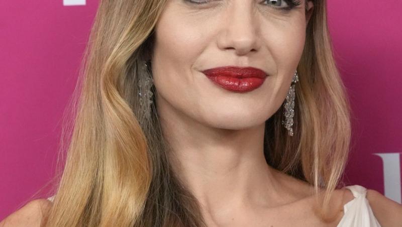 Angelina Jolie iubește din nou. Cu cine a fost zărită vedeta la o petrecere în New York