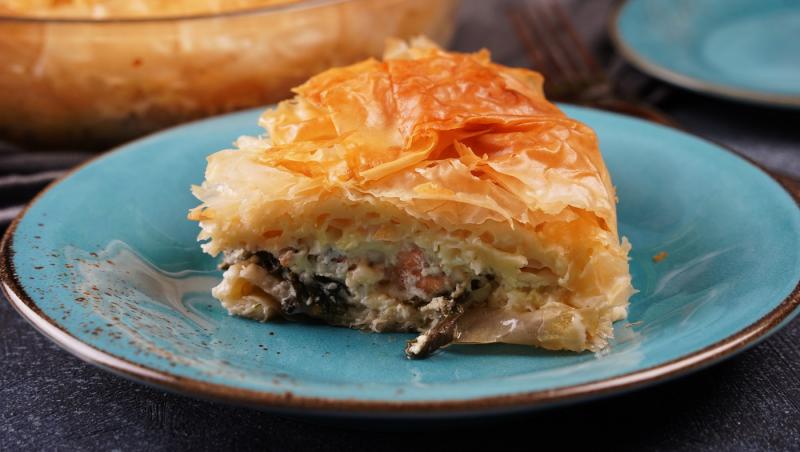 Rețetă de spanakopita. Prepară cea mai îndrăgită plăcintă cu spanac din lume chiar la tine acasă