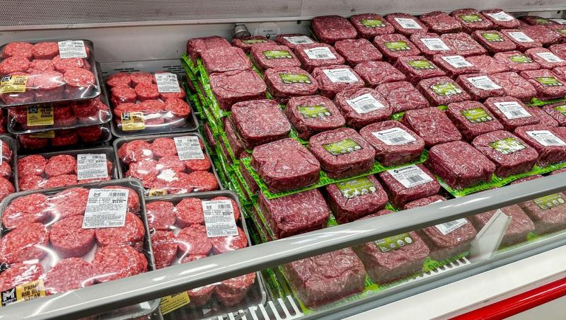 Ce tipuri de carne este bine să eviți să cumperi din supermarketuri. Măcelarii explică motivul