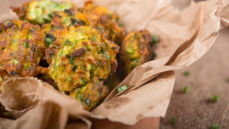 Rețeta de chiftele cu dovlecei și mărar. Cum să le prepari ca la mama acasă fără prea mult efort