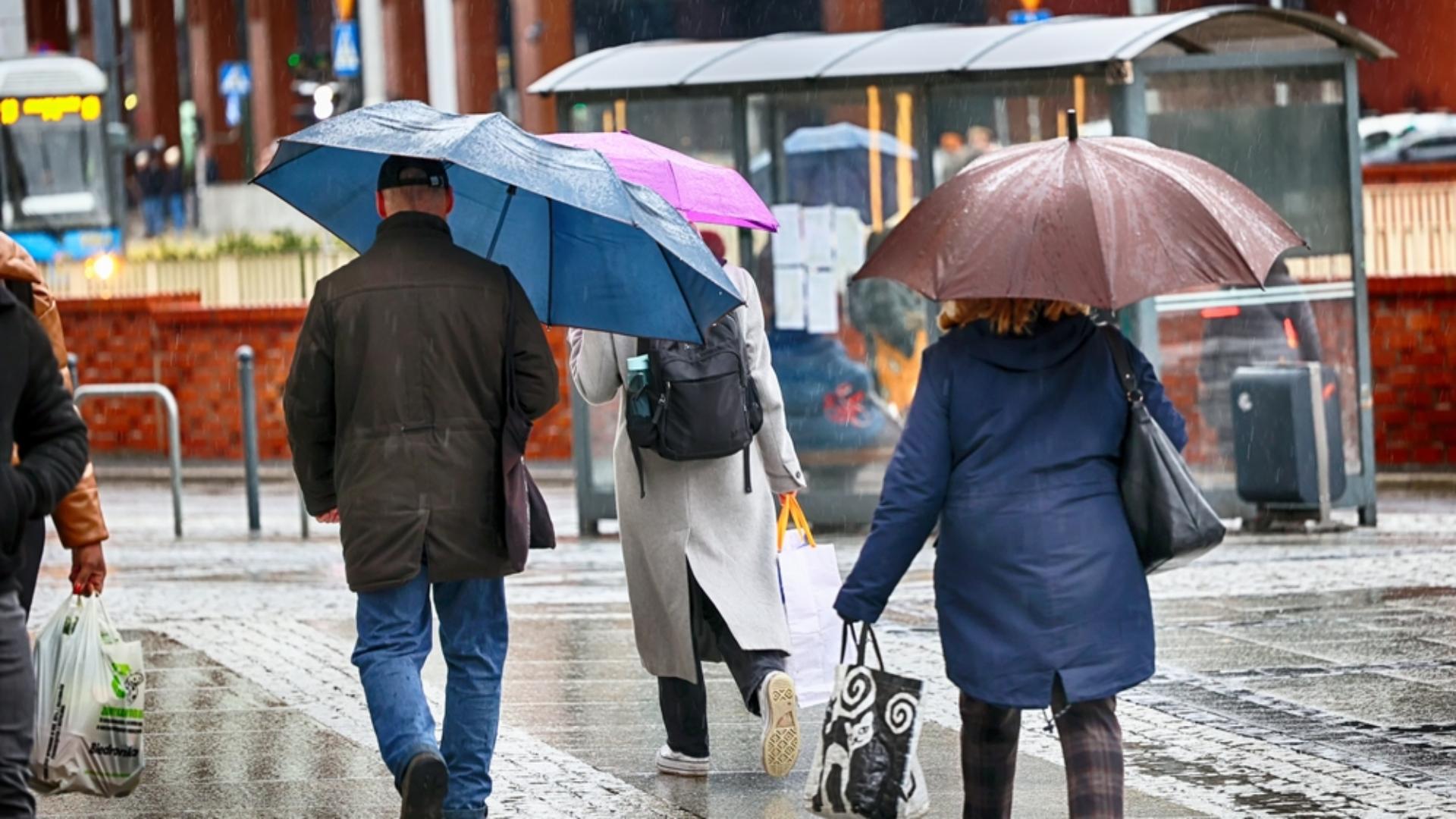 Prognoza meteo actualizată pe regiuni pentru următoarele 2 săptămâni. Cum va fi vremea până pe 24 noiembrie. Anunțul ANM