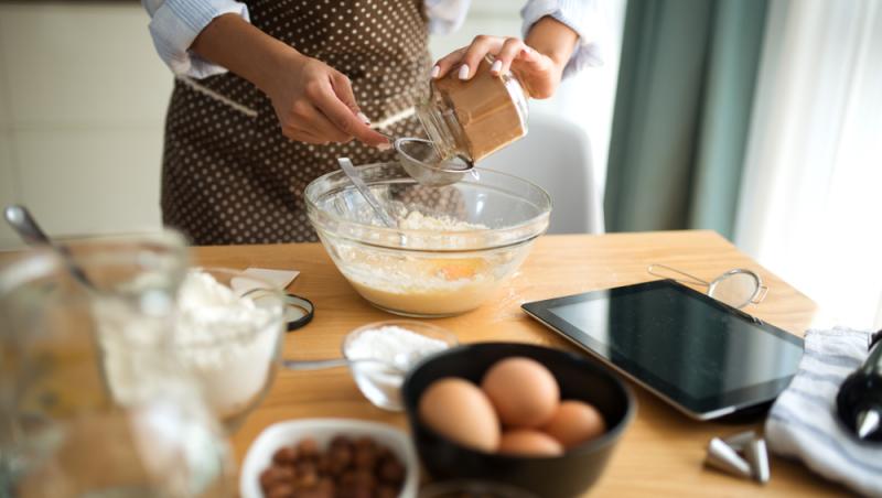 Rețetă de biscuiți cu mere. Desertul delicios se prepară în doar zece minute