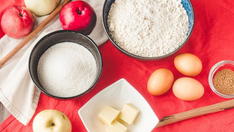 Rețetă de biscuiți cu mere. Desertul delicios se prepară în doar zece minute