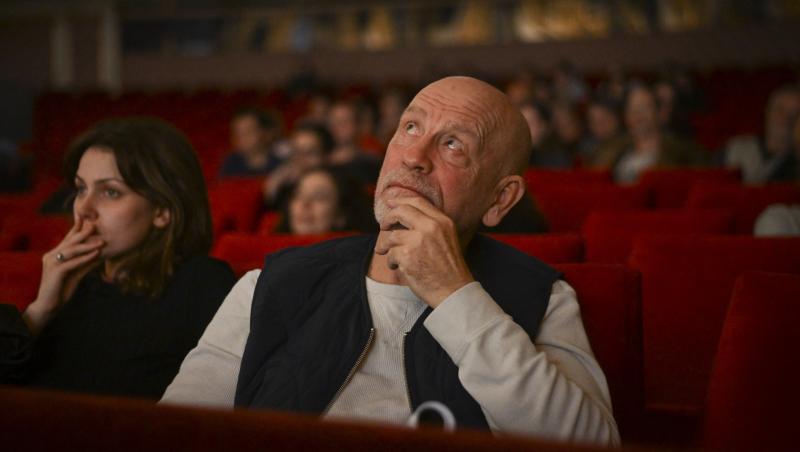 John Malkovich, surprins într-un magazin din Timișoara. Cum a apărut celebrul actor de la Hollywood