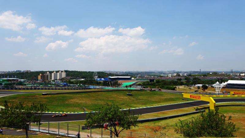 Vezi acum cursa Formula 1™ pentru Marele Premiu din São Paulo. Bătălia pentru victorie este LIVE pe Antena 3 CNN și în AntenaPLAY