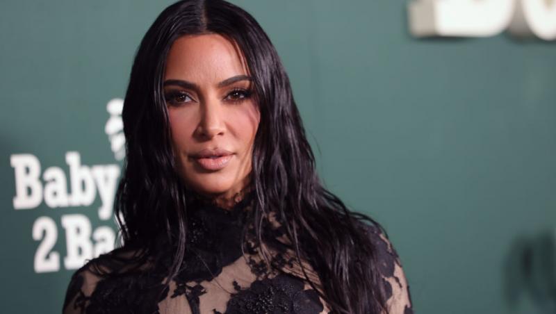 Kim Kardashian și-a accesorizat ținuta de pe covorul roșu cu o bijuterie care a aparținut Prințesei Diana. Ce a creat nemulțumiri