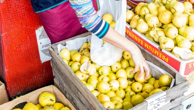 Fructul care se vinde pe bani grei. Un român a dat lovitura în afaceri