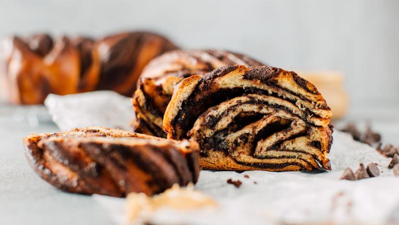 Cum se prepară babka. Desertul delicios i-a cucerit pe români mai ceva ca tradiționalul cozonac