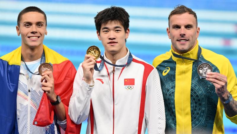 David Popovici,  nominalizat drept cel mai bun înotător al anului 2024! Cel mai mare rival al său l-a numit „Dumnezeu”