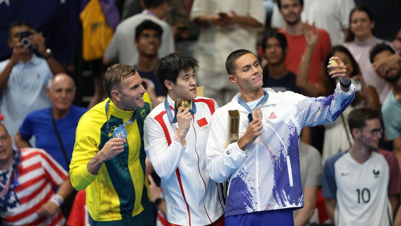 David Popovici,  nominalizat drept cel mai bun înotător al anului 2024! Cel mai mare rival al său l-a numit „Dumnezeu”