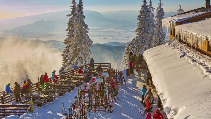 S-a deschis sezonul de schi în Poiana Brașov! Care sunt pârtiile pe care se poate schia începând cu 18 decembrie 2024
