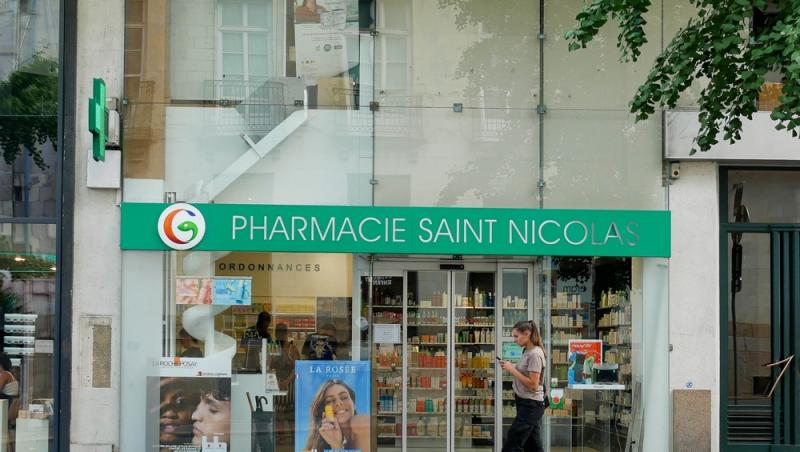 Ce salarii semnificative au farmaciștii începători din Franța. O româncă a recunoscut că în România se simțea extenuată