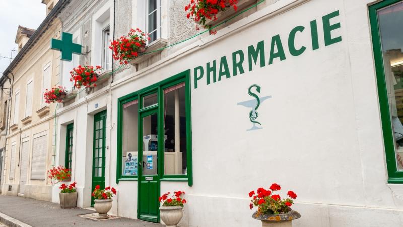 Ce salarii semnificative au farmaciștii începători din Franța. O româncă a recunoscut că în România se simțea extenuată