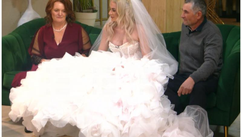 Mireasa, sezon 10, 19 decembrie 2024. Fetele au defilat în rochiile de mireasă în fața familiilor. Au curs lacrimi de emoții