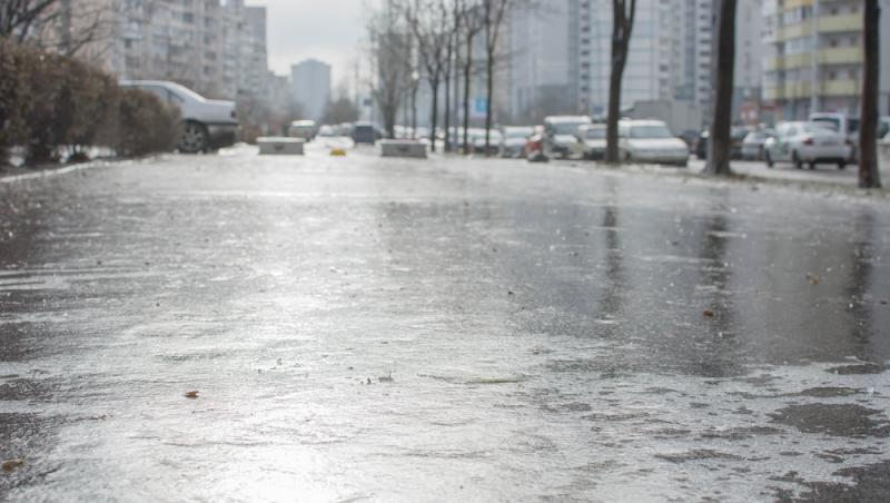 Alertă meteo! „Freezing Rain” în București. Alerta intră în vigoare de mâine. Ce sfaturi oferă meteorologii