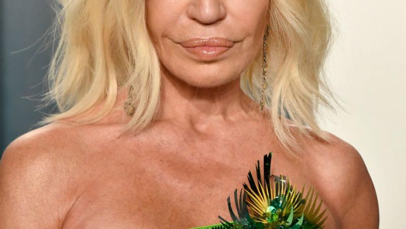 Donatella Versace, de nerecunoscut pe covorul roșu. Cum arată acum creatoarea de modă. Fanii au reacționat imediat: „E șocant”