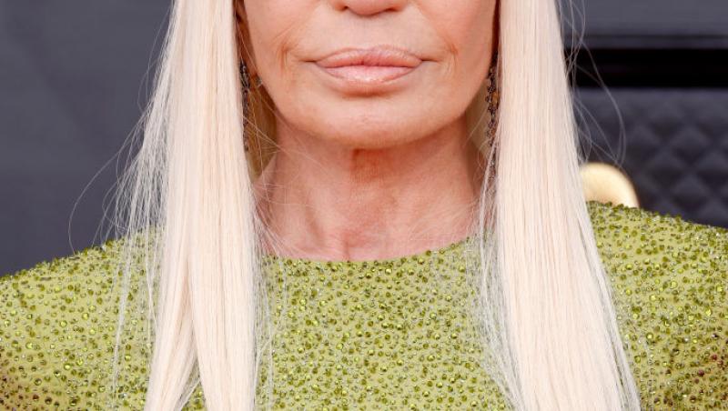 Donatella Versace, de nerecunoscut pe covorul roșu. Cum arată acum creatoarea de modă. Fanii au reacționat imediat: „E șocant”