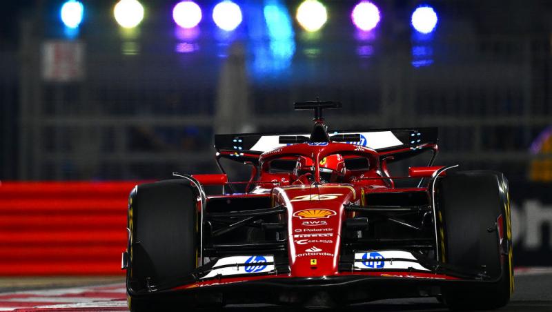 Vezi calificările din Formula 1™ pentru Marele Premiu din Abu Dhabi. Bătălia pentru pole este LIVE în AntenaPLAY și pe Antena 1