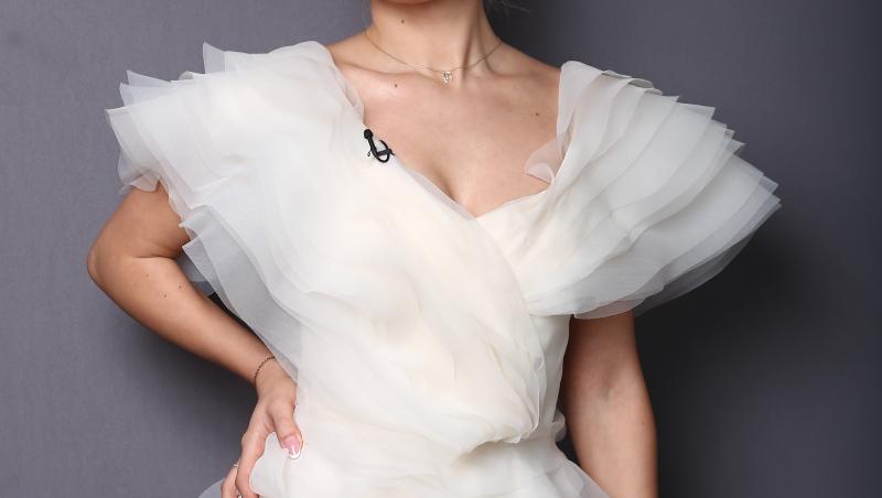 Mireasa sezonul 9. După o discuție cu Laura, Valentin a cerut un date cu altă fată. Cum au reacționat tinerele