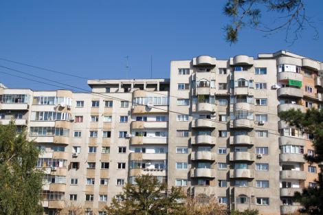 Ce a putut să își facă la geamul apartamentului un român din cartierul Drumul Taberei, din București. Imaginile au devenit virale