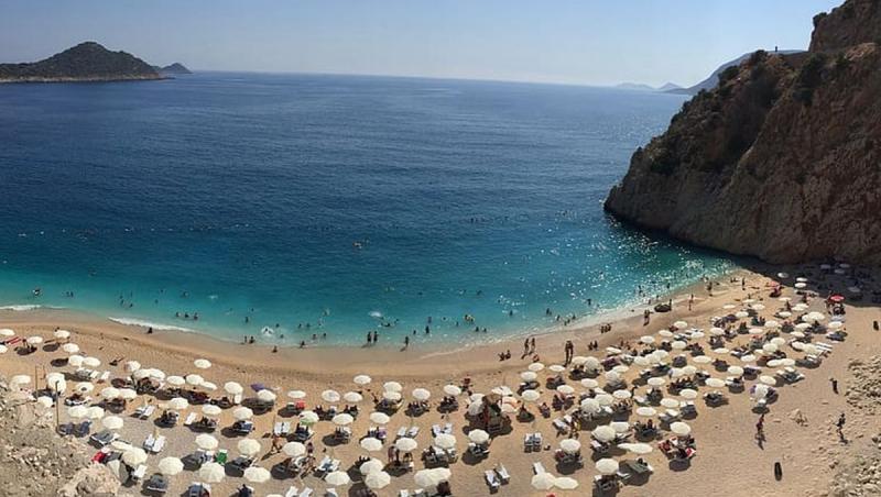 Descoperă tot ce trebuie să afli despre o vacanță în Antalya