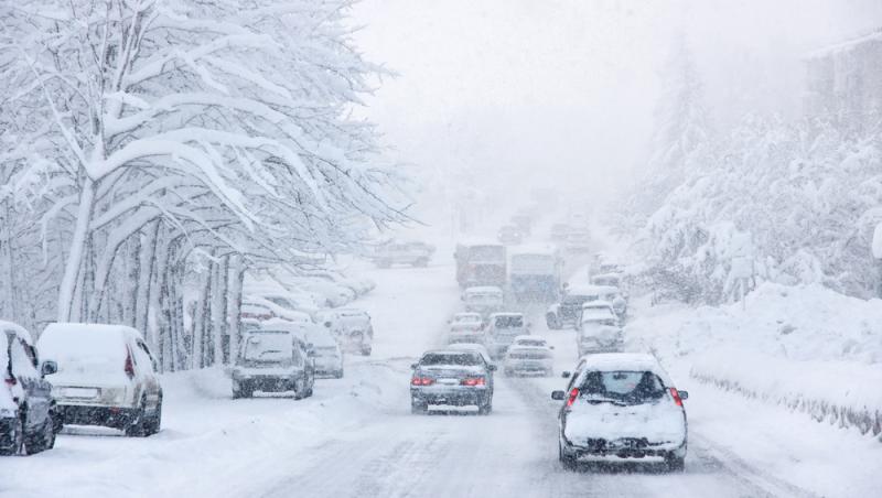 Iarna se întoarce în România. Când sunt anunțate următoarele ninsori. Se vor înregistra temperaturi la pragul înghețului