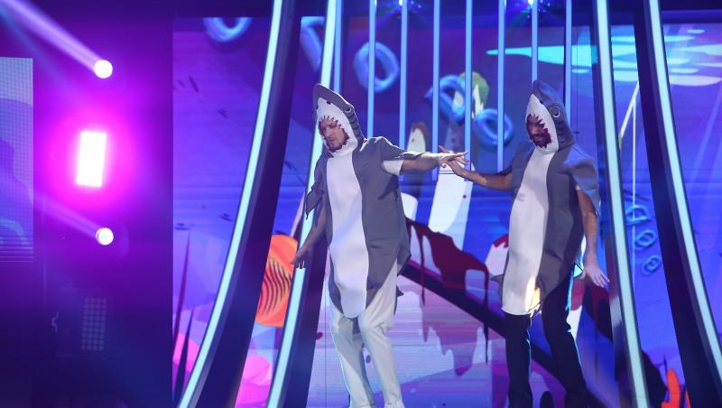 Te cunosc de undeva! 16 martie 2024. Alexia și Dima au adus pe scenă piesa Baby Shark, cu o transformare amuzantă, dar inedită