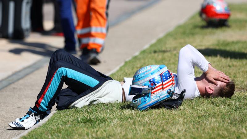 Ce se întâmplă cu weekendul de Grand Prix al lui Alex Albon după accidentul din această dimineață. Anunțul a stârnit controverse