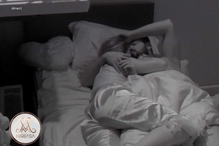 Mireasa sezonul 9, 26 martie 2024. Imaginile cu Delia și Liviu în pat. Iuliana nu a putut privi atingerile lor tandre și pupicii