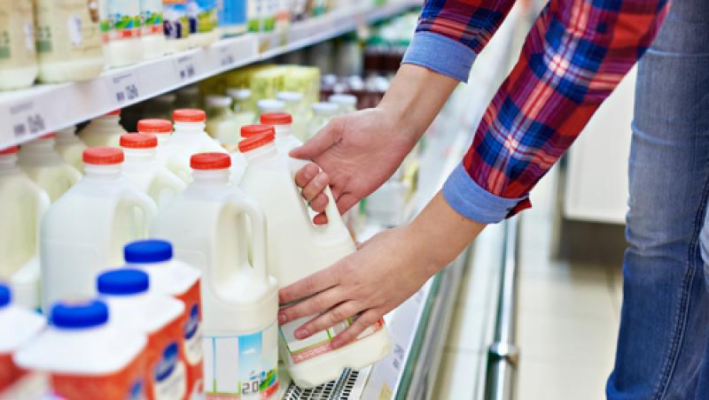 Anunț ANSVSA: Nereguli la produse lactate în marile magazine. Ce amenzi s-au aplicat