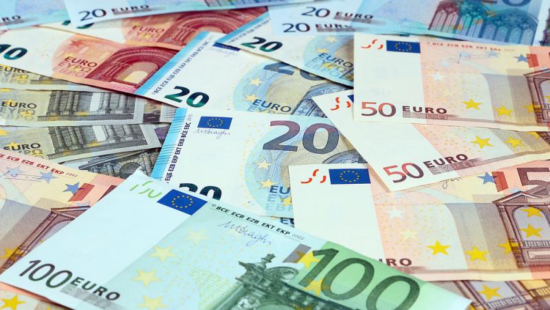 Un român are datorii de peste 800.000 de euro. Cum a ajuns în această situație și cum se apără