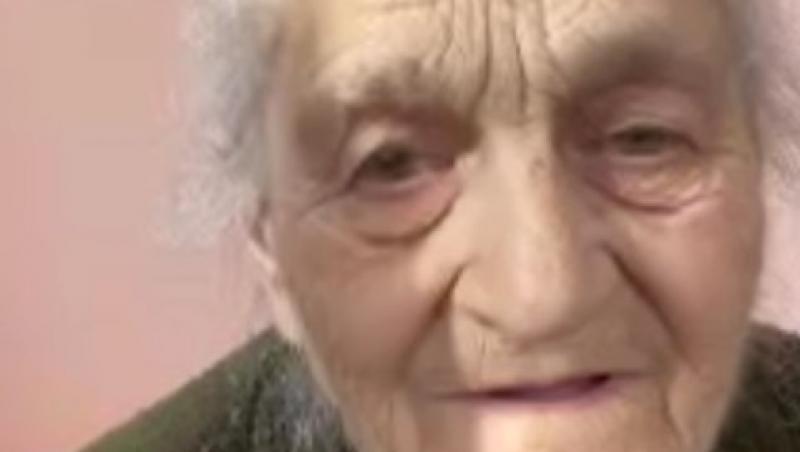 Bunica Vlăduței Lupău pe video call