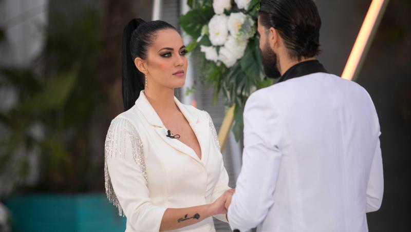 Cu cine se iubește Simona Bălăceanu, fosta finalistă din sezonul 4 Burlacul. Cum arată bărbatul care a cucerit-o pe brunetă