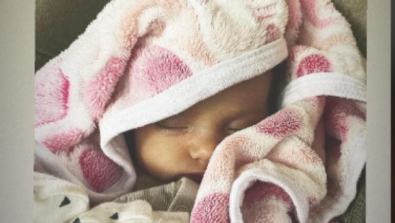 Mireasa, sezon 5. Andreea Catrina, imagini superbe cu fiica sa, la o lună după ce a născut. Cum arată Sofia: „Te iubim infinit!”