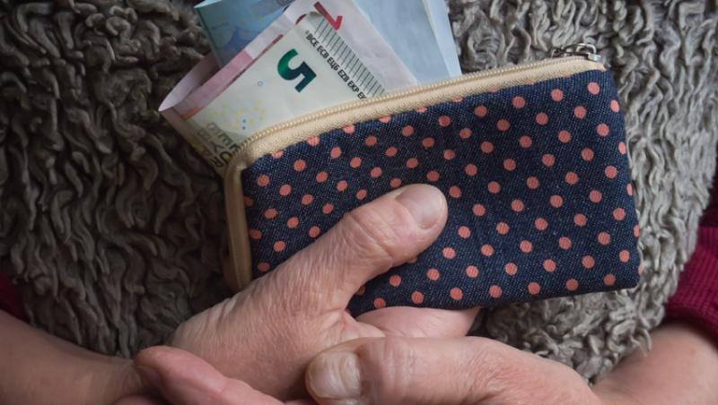 Pensia în România vs. Germania. Cât primește un pensionar român după 40 de ani de muncă, față de un neamț. Diferența e uriașă