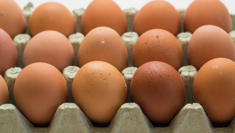 Cât au ajuns să coste ouăle cu doar câteva zile înainte de Paște: „Diferența de preț nu este justificată”