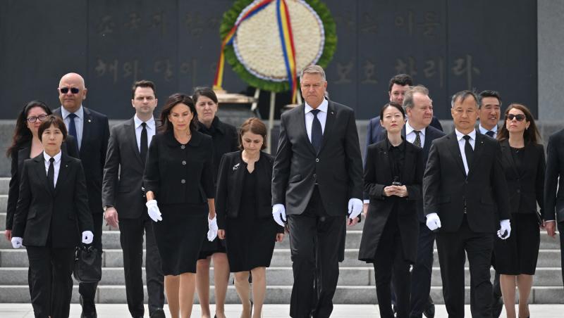 Ce ținută a purtat Carmen Iohannis în vizita diplomatică din Coreea de Sud: „Este la cea mai bună apariție a sa!”