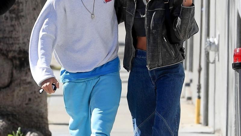 Justin Bieber și soția lui, Hailey Bieber, se pregătesc să devină părinți. Cum arată fotomodelul acum, cu burtica de gravidă