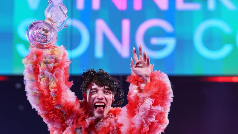Elveția este câștigătoarea Eurovision 2024! Nemo a spart trofeul pe scenă | VIDEO