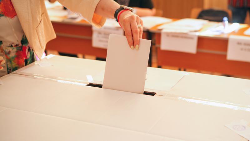 S-a stabilit ordinea în care apar candidații pe liste la alegerile locale. Ce a decis Biroul Electoral pentru Primăria Capitalei