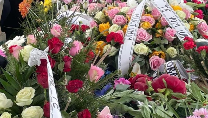 Imaginile dureroase de la înmormântarea lui Naomy. Cântăreața transgender a fost adusă în țară la o lună după deces
