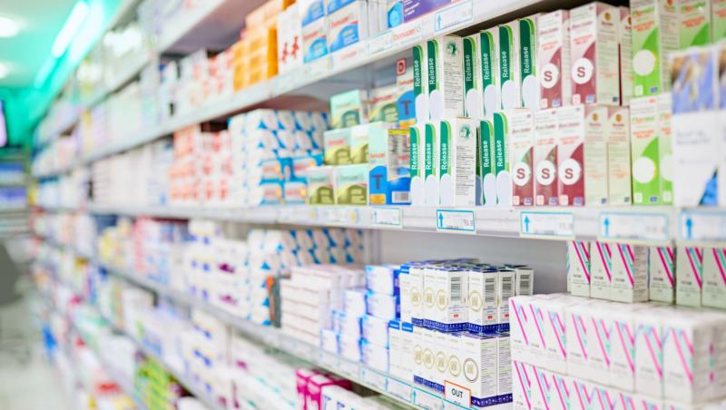 Medicamentele care dispar din farmaciile din România. Ce ar trebui să facă cei care le utilizează