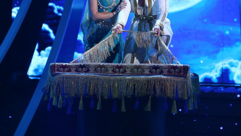 Te cunosc de undeva! 4 mai 2024. Alexia Țalavutis și Dima Trofim, moment magic transformați în Jasmine și Aladdin. Cum le-a ieșit