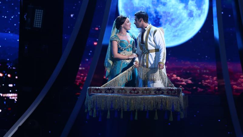 Alexia Țalavutis și Dima Trofim s-au transformat în Jasmine și Aladdin în a 12-a gală Te cunosc de undeva! sezonul 20