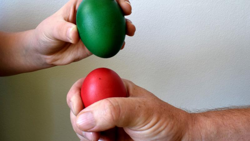 Până când se ciocnesc ouăle roșii de Paște. Ce spune tradiția