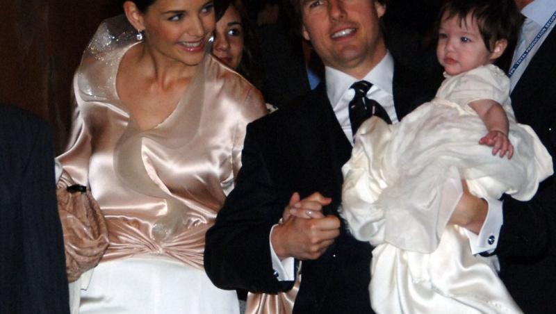Fiica lui Tom Cruise, ipostaze tandre alături de iubitul ei în văzul tuturor. Cum au surprins-o paparazzi